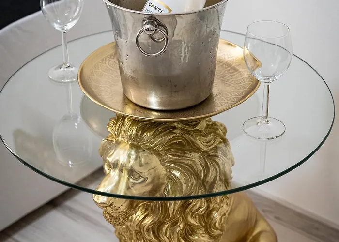 Golden Lion Suite